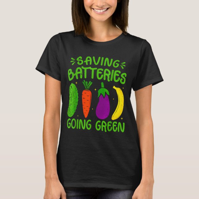 Saving Batteries Going Green Funny Inappropriate H T-Shirt (Vorderseite)