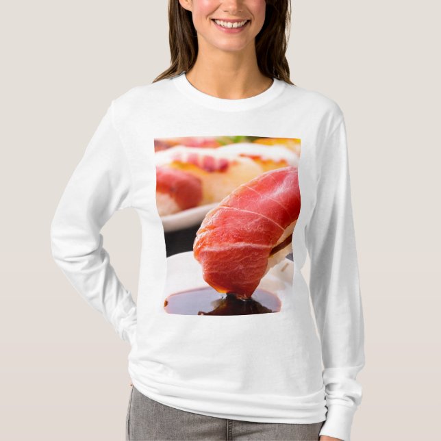 Savor the Dip – A consistent aesthetic T-Shirt (Vorderseite)