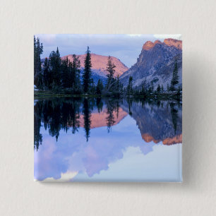 Sawtooth Wilderness, Idaho. USA. Cumuluswolken Button