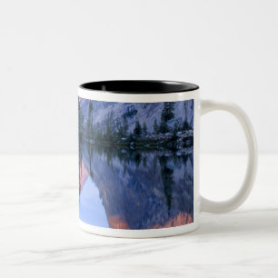 Sawzahnwilderness, Idaho. USA. Kumulus Zweifarbige Tasse