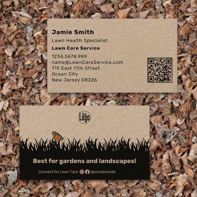 Scannable Khaki und Black Ray Care Service Visitenkarte (Scannable Khaki and Black Lawn Care Service Business Card)