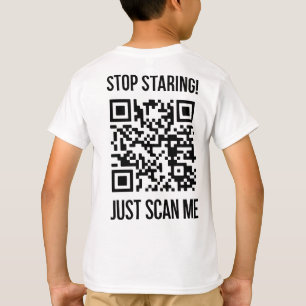 Scannen Sie den QR-Code für einen Motivierend Boos T-Shirt