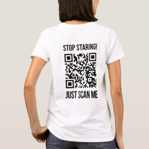 Scannen Sie den QR-Code für einen Motivierend Boos T-Shirt