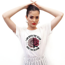Scar & Bloom Minimalist Half-Rose Half-Narbe T-Shirt