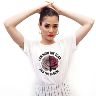 Scar & Bloom Minimalist Half-Rose Half-Narbe T-Shirt