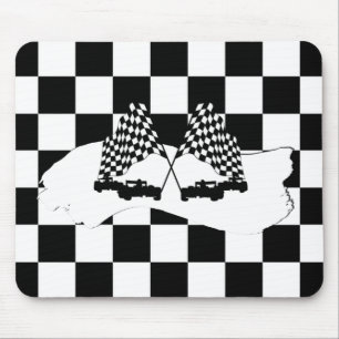 Schachbrett-Flagge und Rennwagen Mousepad