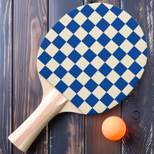 Schachbrett Tischtennis Schläger (Von Creator hochgeladen)