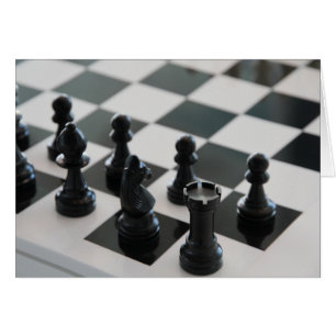 Schachbrett und Stücke