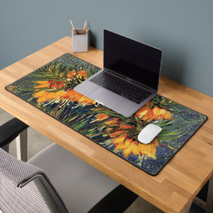 Schachbrettblumen in einer Kupfervase von Vincent  Schreibtischunterlage