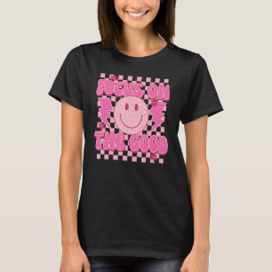Schachbrettmuster Pink Smile Face Fokus auf das Go T-Shirt