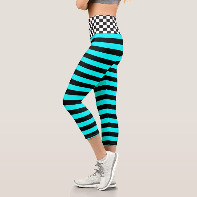 Schachbrettmuster, Schwarz und Aqua-Design Capri Leggings (Links)
