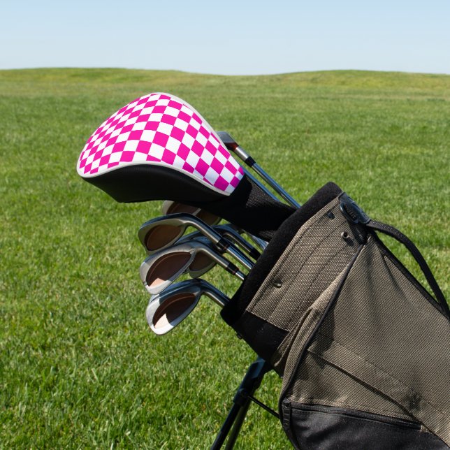 Schachrosa und Weiß Golf Headcover (In SItu)