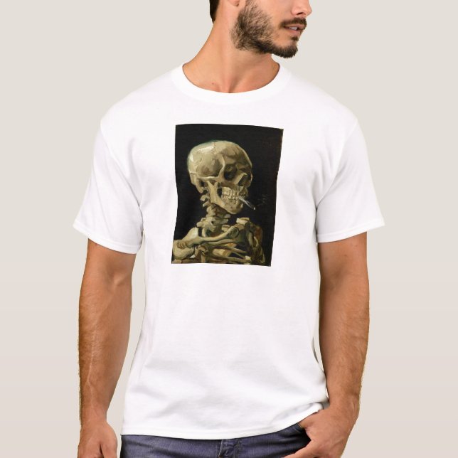 Schädel eines Skeletts mit brennender Zigarette T-Shirt (Vorderseite)