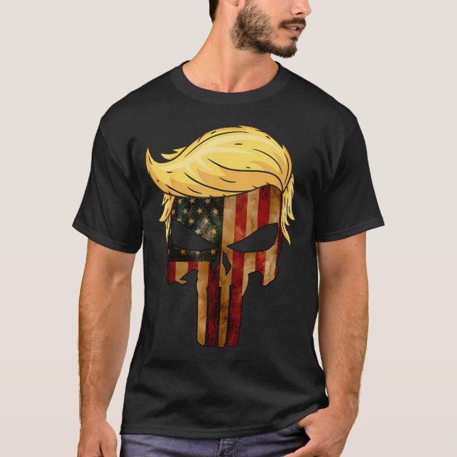Schädel mit der Flagge des Ikonen Trump-Haars T-Shirt (Vorderseite)