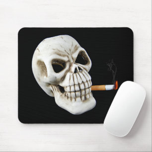 Schädel mit rauchender Zigarette Mousepad
