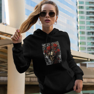 Schädel mit Rose im Freien in Vintagen Blätter Hoodie