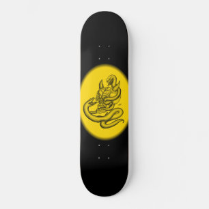 Schädel - Teufelsköpfe mit Schlange Skateboard