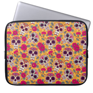 Schädel und Blume. Nahtloser Hintergrund. Mexikani Laptopschutzhülle