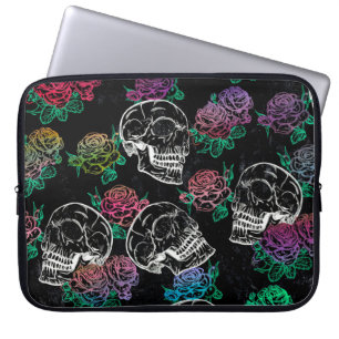 Schädel und dunkle Rose   Funky Glam Ombre Grunge Laptopschutzhülle
