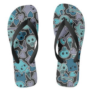 Schädel und Herzen auf schwarzem Hintergrund 2 Flip Flops