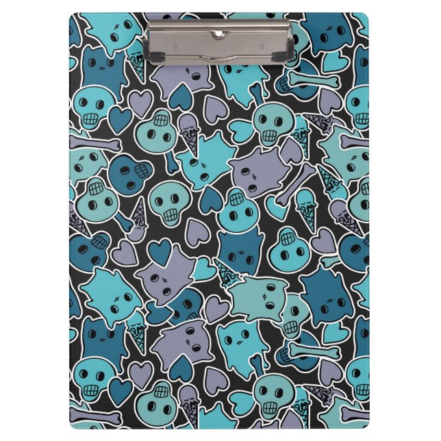 Schädel und Herzen auf schwarzem Hintergrund 2 Klemmbrett (Vorderseite)