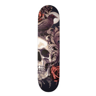 Schädel und Krähe mit Rose Skateboard
