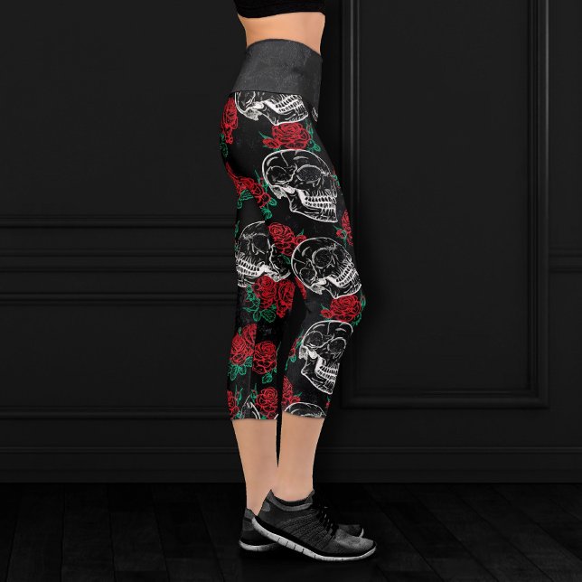 Schädel und Rote Rosen | Modern Gothic Glam Grunge Capri Leggings (Von Creator hochgeladen)