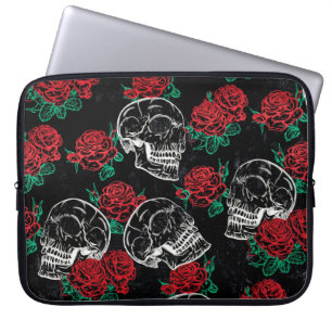Schädel und Rote Rosen Modern Gothic Glam Grunge Laptopschutzhülle