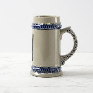 Schädel-und Skelett-Glas-Bier-Tassen mit dem Bierglas