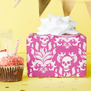 Schädelflammdamaske in knusprig weiß auf heiß rosa geschenkpapier