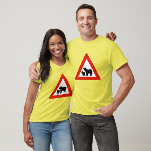 Schaf-Überfahrt, Verkehrszeichen, Norwegen T-Shirt