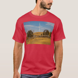 Schaffarm und Windkraftanlagen T-Shirt