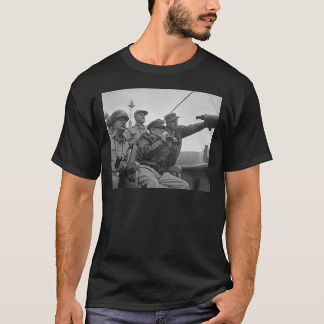 Schälen General-Douglas MacArthur von Inchon T-Shirt (Vorderseite)