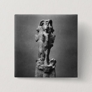 Schalenstand gebildet von drei Steinböcken Button