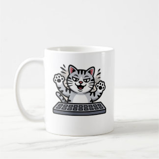Schalkhafte Cartoon-Katze an der Tastatur Kaffeetasse