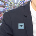 Schaltfläche "Firmenname und Logo"<br><div class="desc">Square-Taste, die Sie anpassen können, um Ihren Firmennamen und Ihr Logo. Sie können diesen Knopf als einheitliches Zubehör Ihrer Mitarbeiter verwenden. Sie können es auch als Verpackungszubehör verwenden. Sie können es auch in Ihr Marketing aufnehmen, um Ihr Unternehmen zu werben oder Ihren Namen für Ihre Kunden zu fördern. Schaltfläche, die...</div>