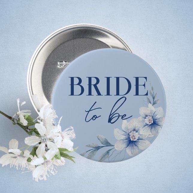 Schaltfläche zum blauen Brautparty Button (Bride to Be Watercolor Blue Floral Guest of Honor Buttons. 5 Sizes Available)