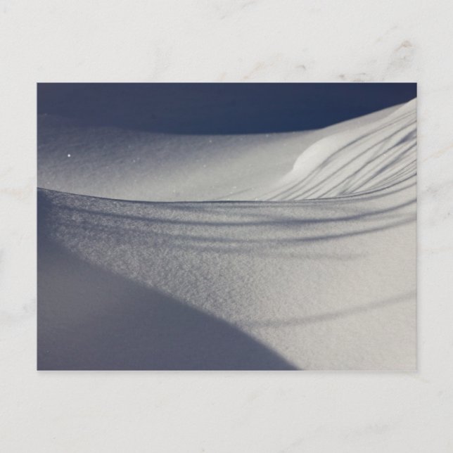 Schatten auf unberührtem Schnee CC0098 Postkarte (Vorderseite)