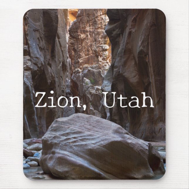 Schatten und Licht in den Reihen. Zion, Utah Mousepad (Vorne)