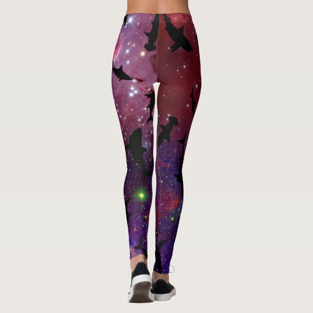 Schattenhai Haiwal in Gradientengalaxie Weltraum Leggings (Rückseite)