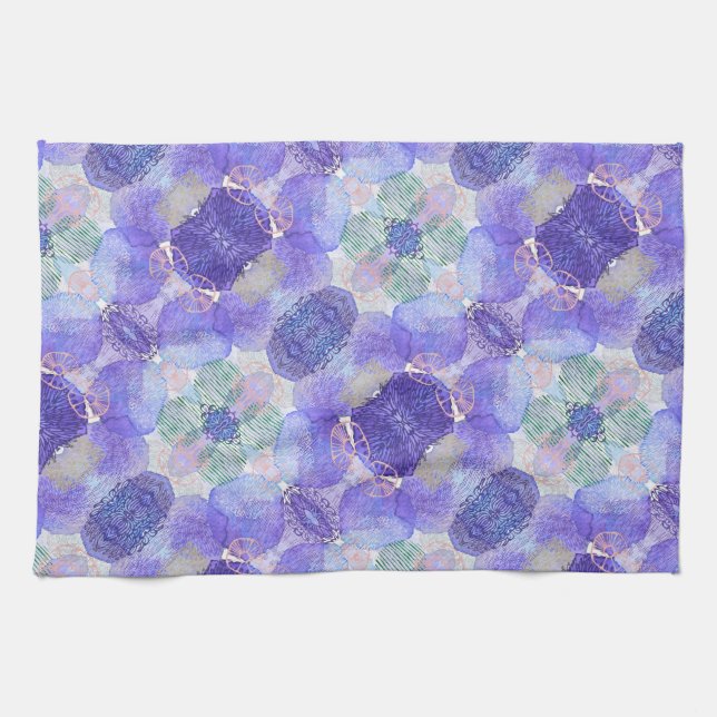 Schattierungen von Lavendel und grünen Abstrakten  Geschirrtuch (Horizontal)