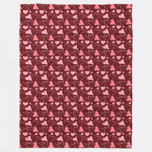 Schattierungen von rosa Herztoss Fleecedecke