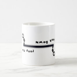 Schauen Sie nach oben oder nach unten (& die Stick Tasse