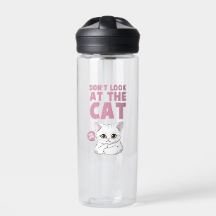 Schauen Sie sich die Katze nicht an - die sonnige  Trinkflasche