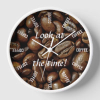 Schauen Sie sich die Zeit an! Kaffeezeit
