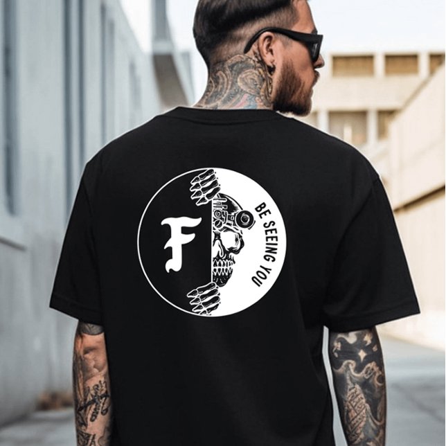 Schauen Sie sich Ihren grafischen T - Shirt an (Von Creator hochgeladen)