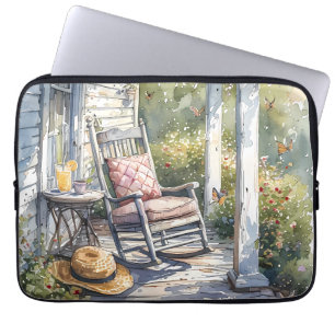 Schaukelstuhl-Szene auf der Wisteria-Veranda Laptopschutzhülle