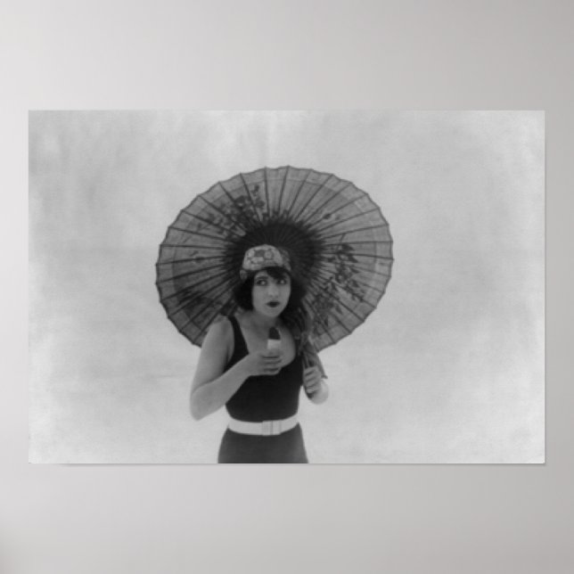 Schauspielerin Betty Compson Eating Ice Creme Poster (Vorne)