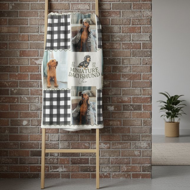 Scheckte Gingham Dackel Haustier Vier Foto Fleecedecke (Cozy up with this Checkered Gingham Dachshund Pet Four Photo Fleece Blanket!)