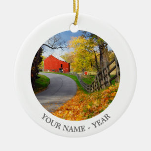 Scheune im Fall Keramik Ornament